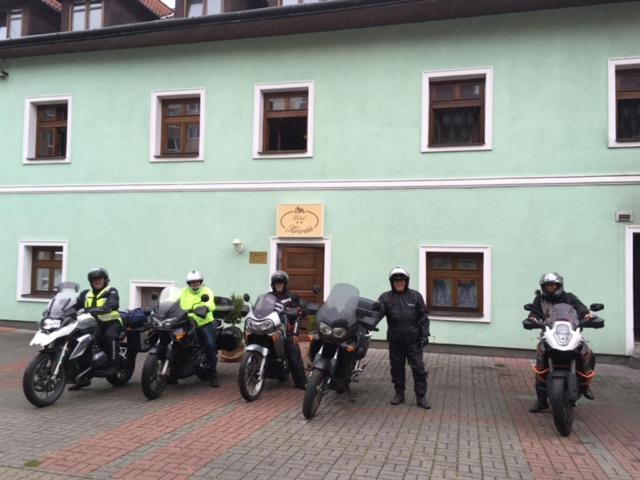 Hotel Krivan Kysucke Nove Mesto Eksteriør billede