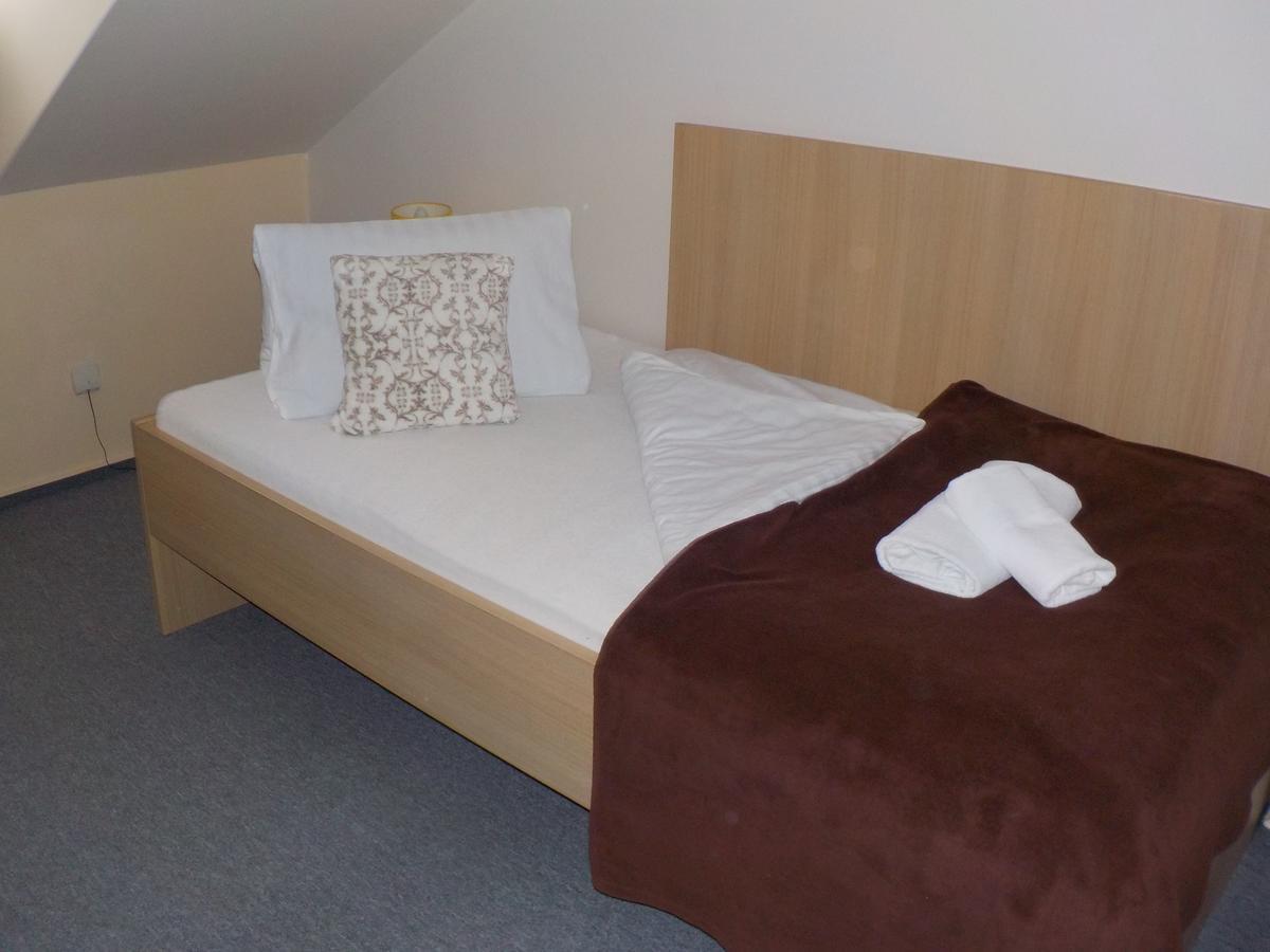 Hotel Krivan Kysucke Nove Mesto Værelse billede